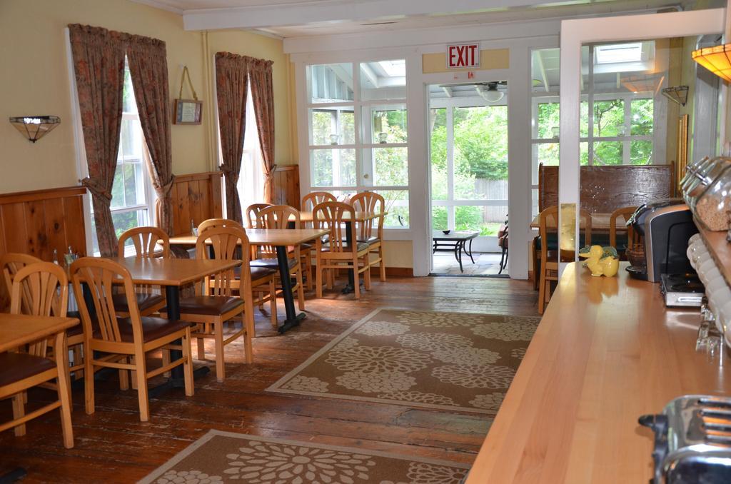 Cornwall Inn Экстерьер фото